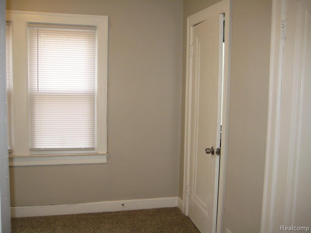 8066 NORMILE Street, Detroit, MI 48204 — Photo 18