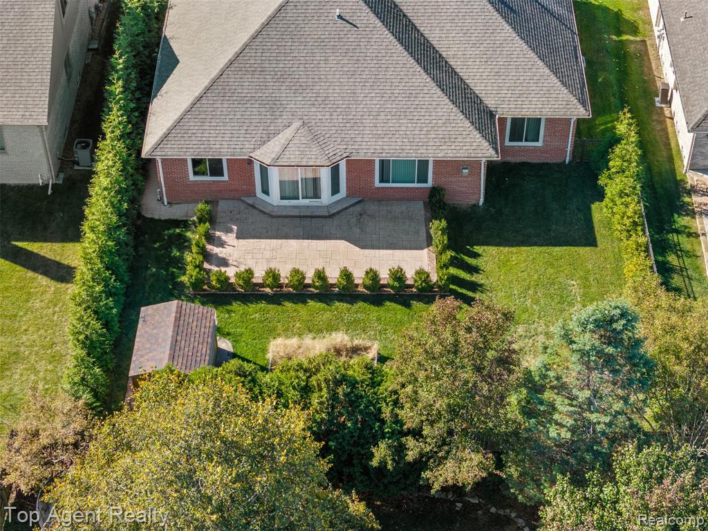 53260 VILLA ROSA Drive, Macomb, MI 48042 — Photo 53