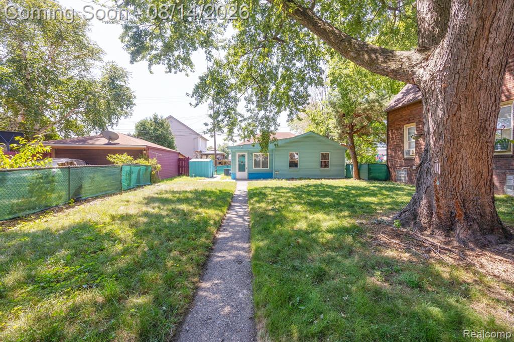 54 Walnut Street, River Rouge, MI 48218