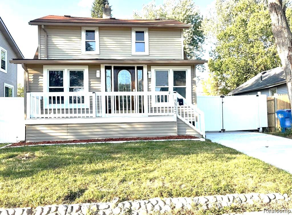 7527 Studebaker Avenue, Warren, MI 48091 — front exterior