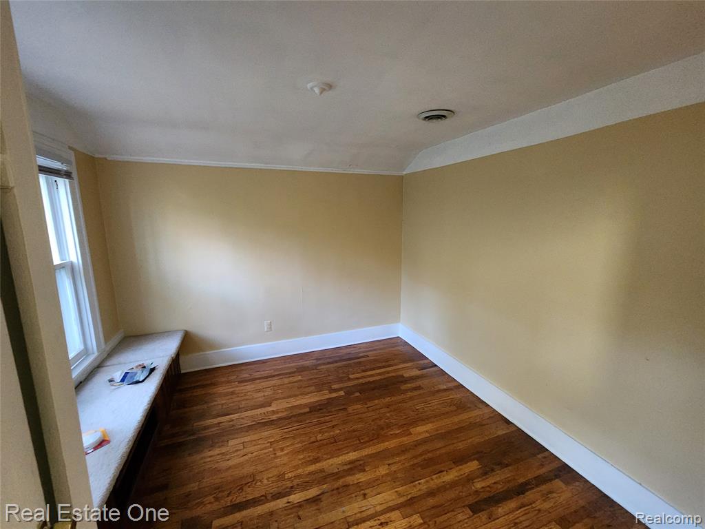 400 Stratford Road, Ferndale, MI 48220 — Photo 18