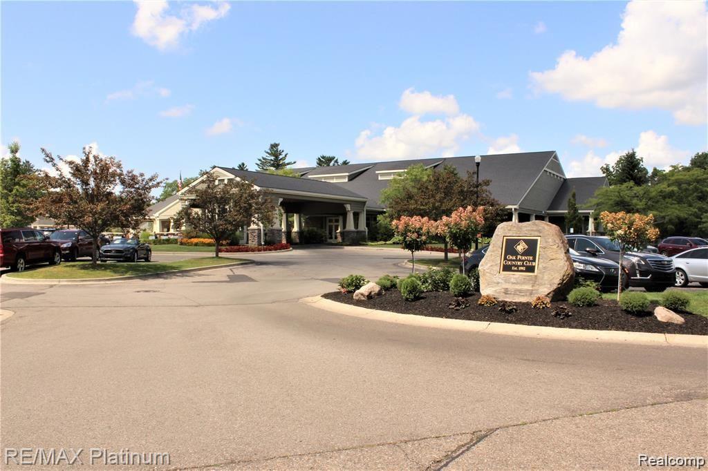 4355 Oak Pointe Drive, Brighton, MI 48116 — Photo 44