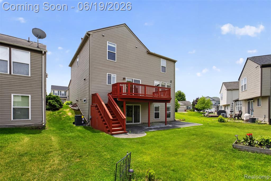 5001 Meadow Crest Circle, Holly, MI 48442 — Photo 4