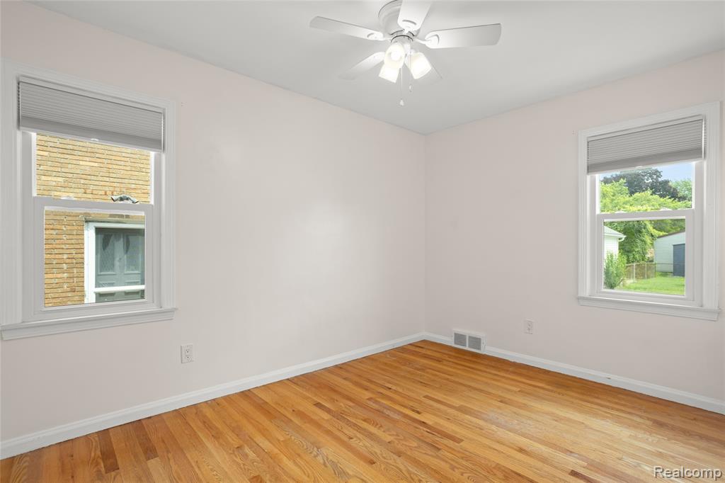 6553 Norwood Avenue, Allen Park, MI 48101 — Photo 17