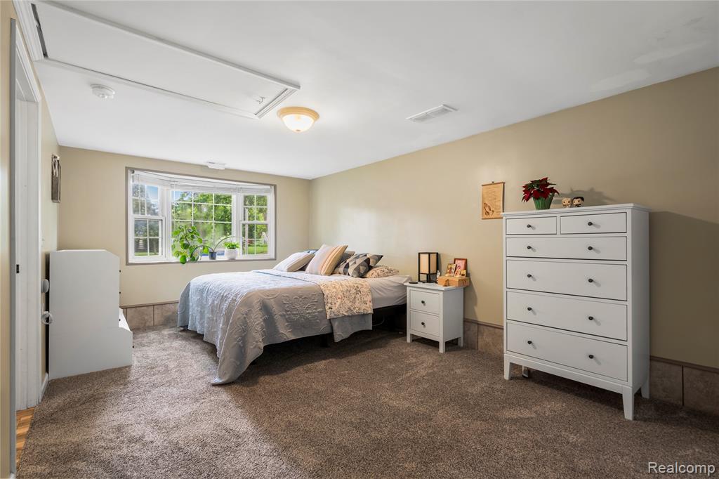 6226 Rowley Boulevard, Waterford, MI 48329 — Photo 17