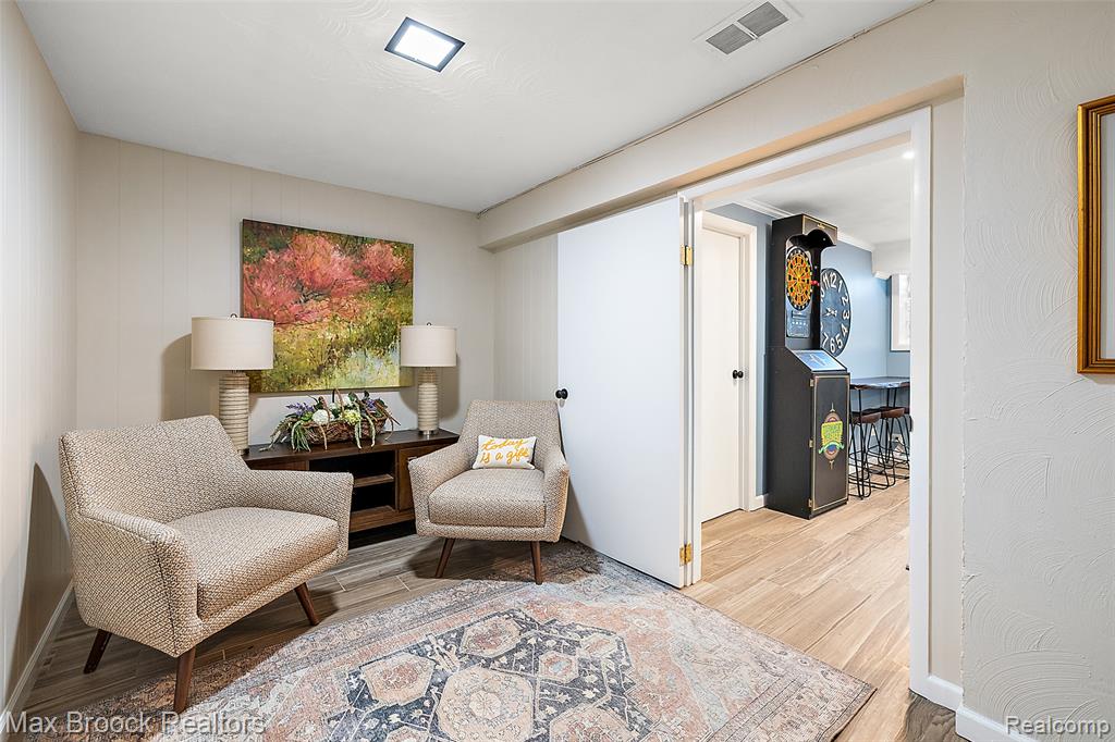 692 Bennington Drive, Bloomfield Hills, MI 48304 — Photo 31