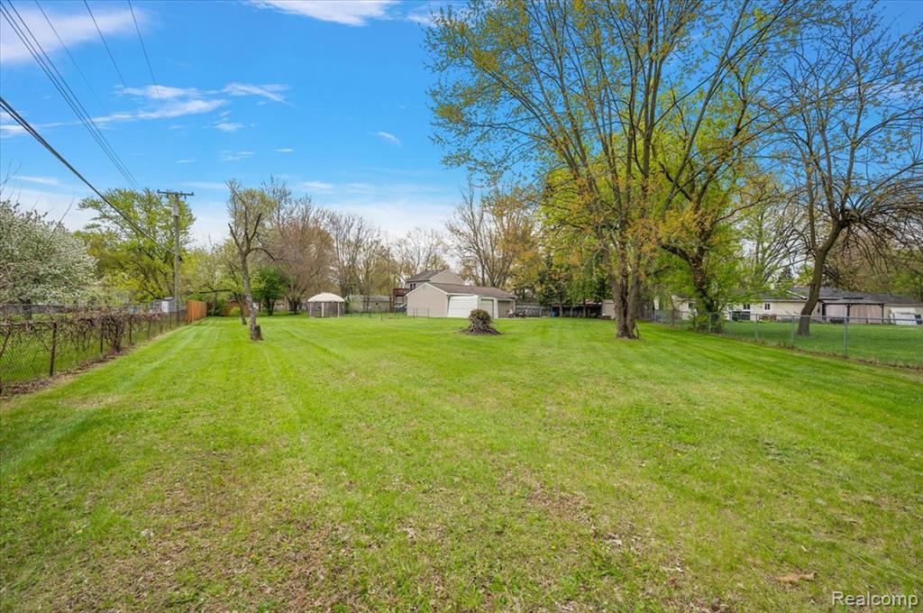4550 Independence Drive, Clarkston, MI — Photo 56