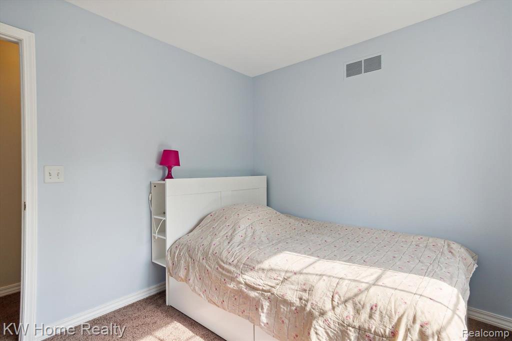 5746 CARY Drive, Ypsilanti, MI 48197 — Photo 34
