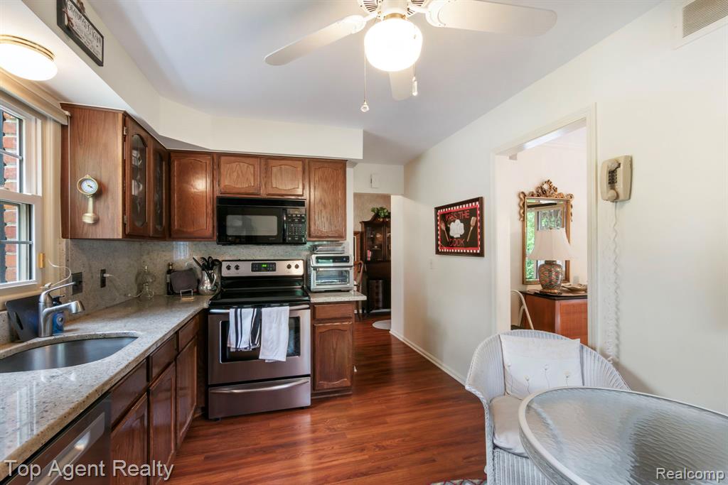 1200 Trailwood Path, Bloomfield Hills, MI 48301 — Photo 10