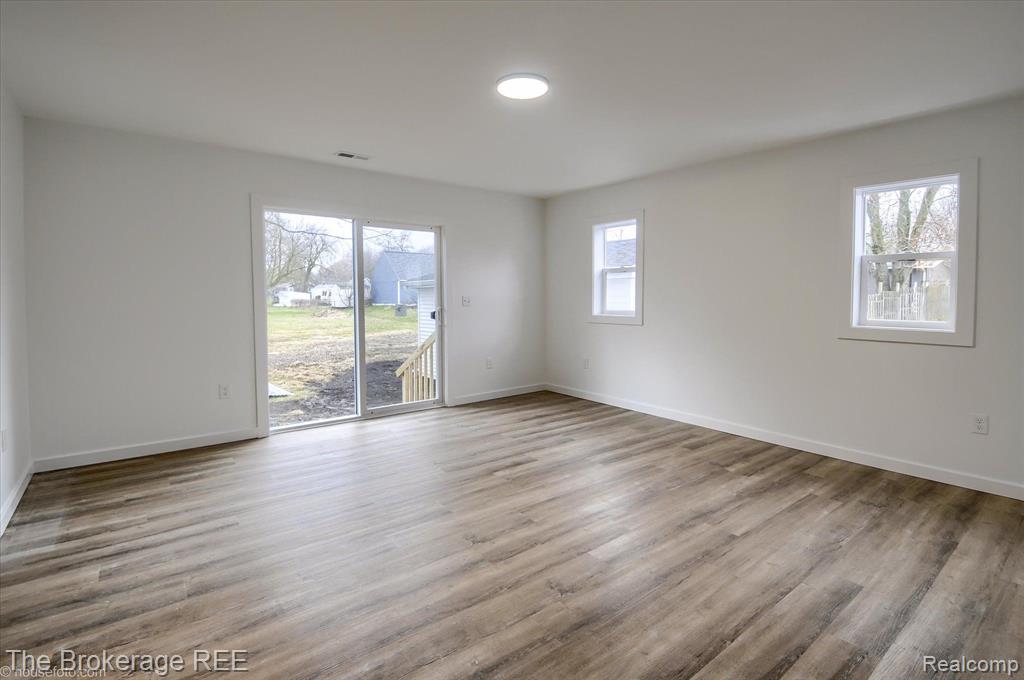 4507 N BELSAY Road, Flint, MI 48506 — Photo 20
