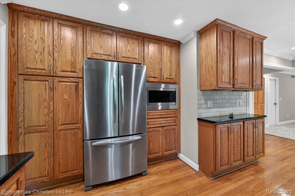 4352 Greenstown Drive, West Bloomfield, MI 48323 — Photo 24