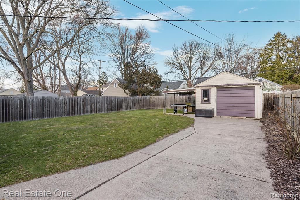 2654 Royal Avenue, Berkley, MI 48072 — Photo 34