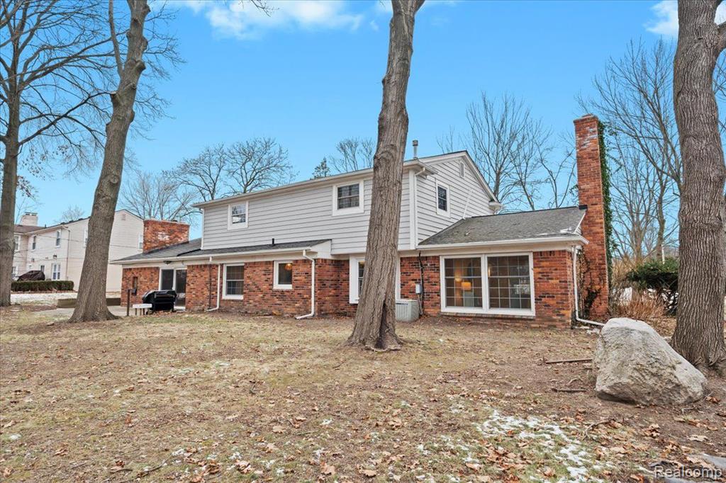 4675 QUARTON Road, Bloomfield Hills, MI 48301 — Photo 33