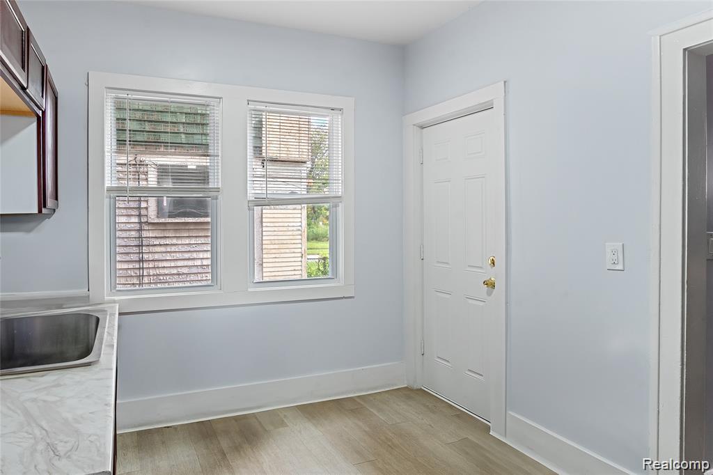 5015 Vancouver Street, Detroit, MI 48204 — Photo 11