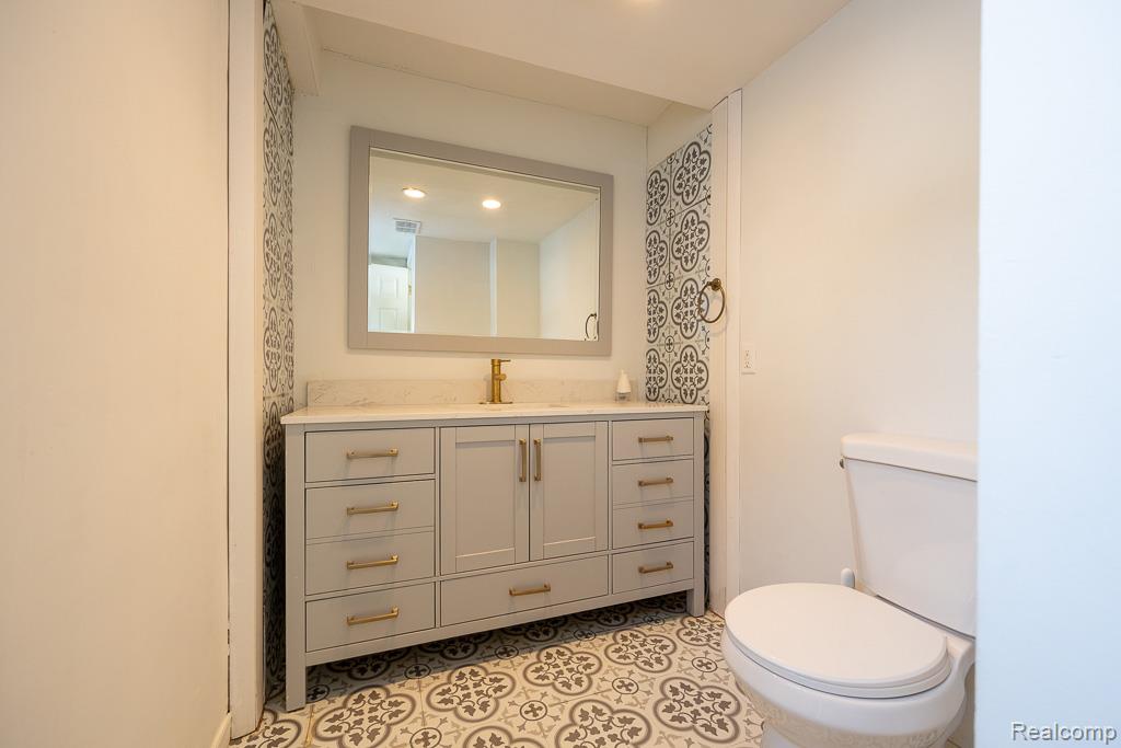 6005 Upper Straits Boulevard, West Bloomfield, MI 48324 — Photo 68
