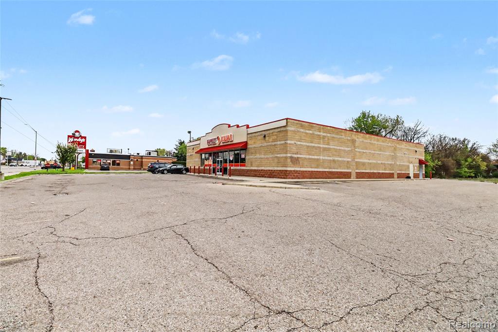 22200 Grand River Avenue - Photo 4