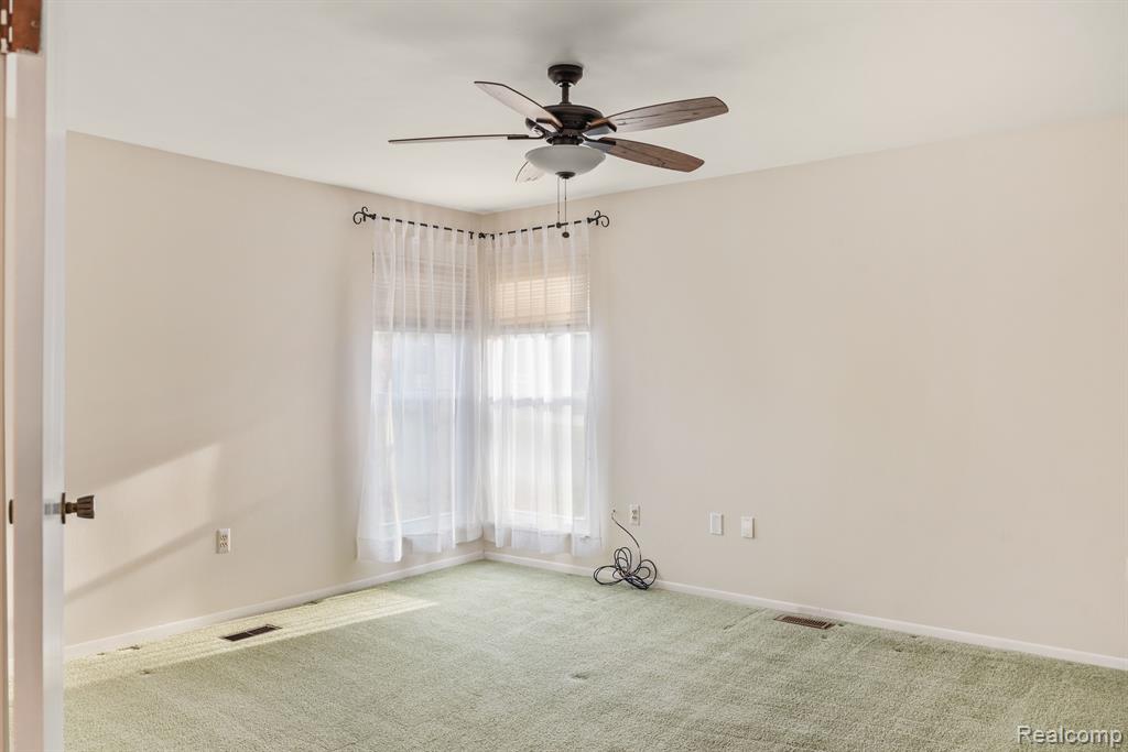 39727 VILLAGE WOOD Lane, Novi, MI — Photo 15