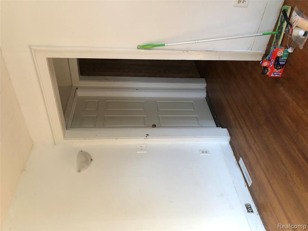 427 S State Street Street, Caro, MI 48723 — Photo 5