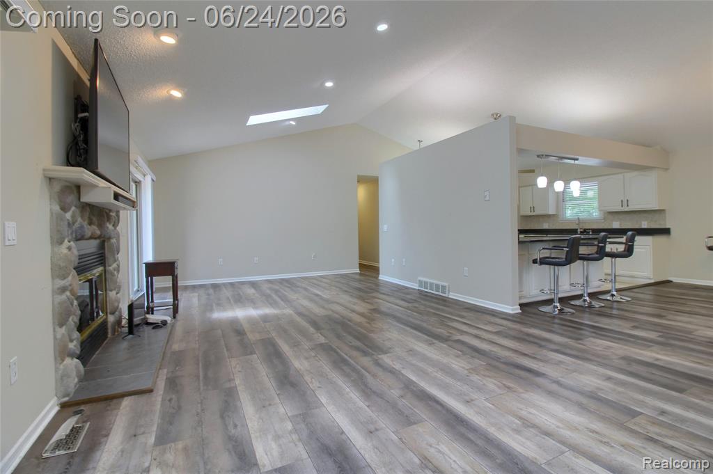 24487 Dugan Drive, New Boston, MI 48164 — Photo 6