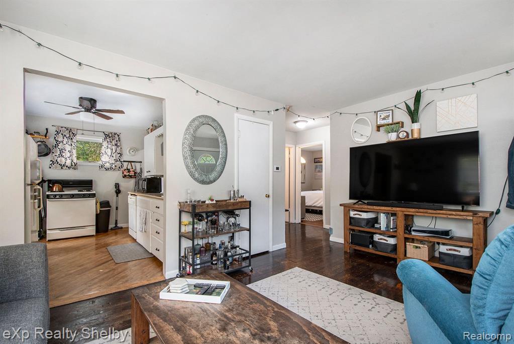 4549 Madison Avenue SE, Grand Rapids, MI 49548 — Photo 5
