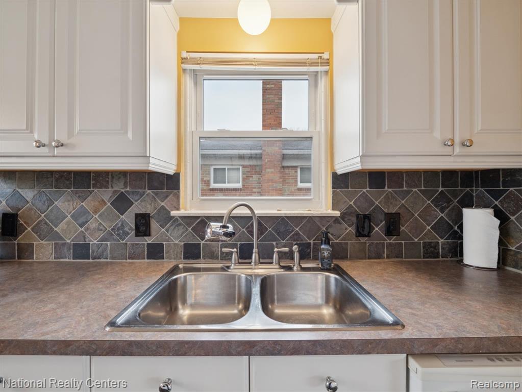 6554 Cardwell Street, Garden City, MI — Photo 16