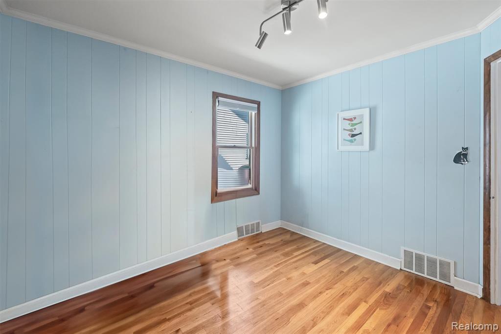917 N Edison Avenue, Royal Oak, MI 48067 — Photo 27