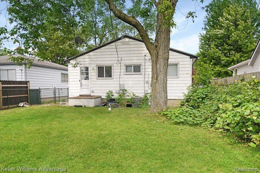 5705 DETROIT Street, Dearborn Heights, MI 48125 — Photo 22
