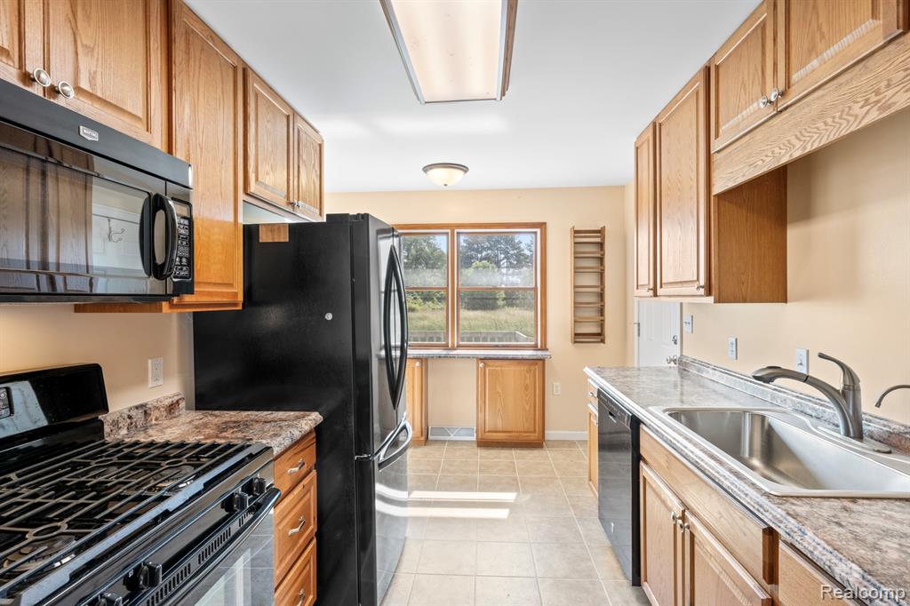 7311 S New Lothrop Road, Durand, MI 48429 — Photo 11