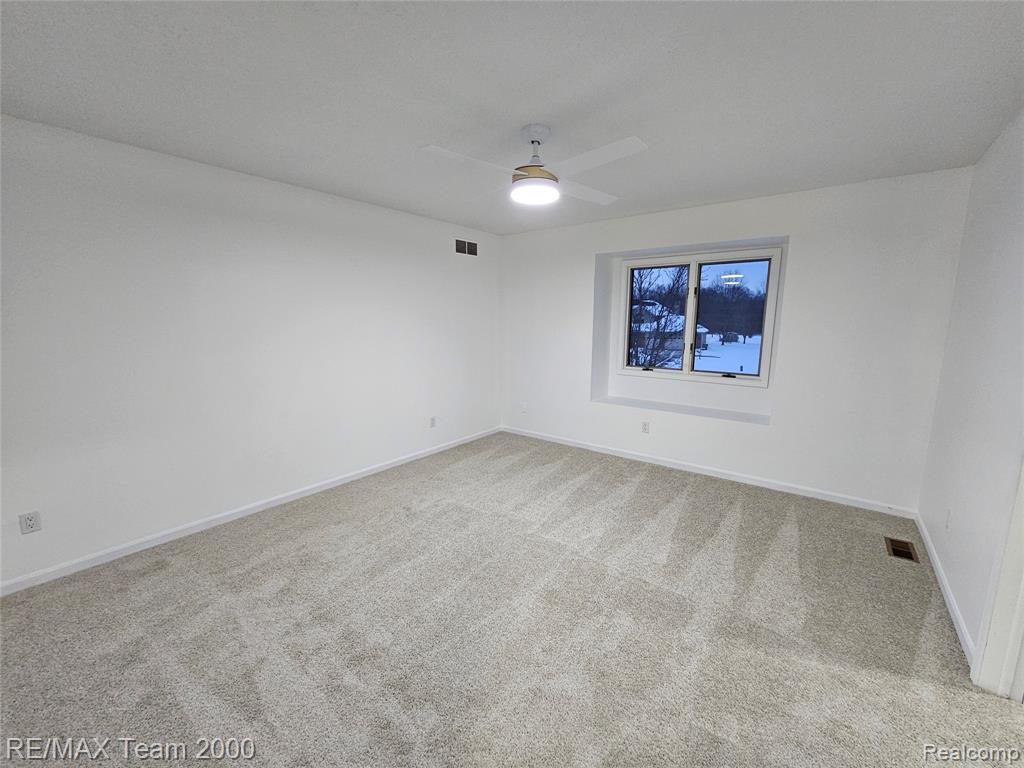23237 Evan Court, New Boston, MI 48164 — Photo 47