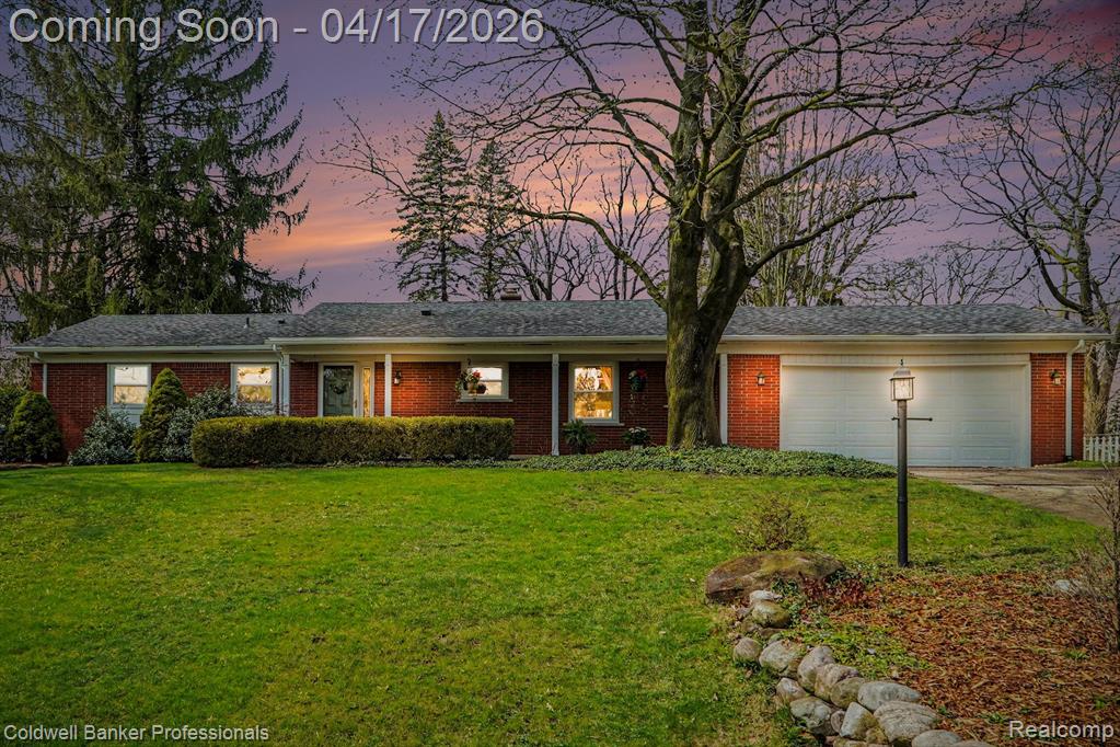 717 Sandstone Drive, Rochester Hills, MI 48309 — front exterior
