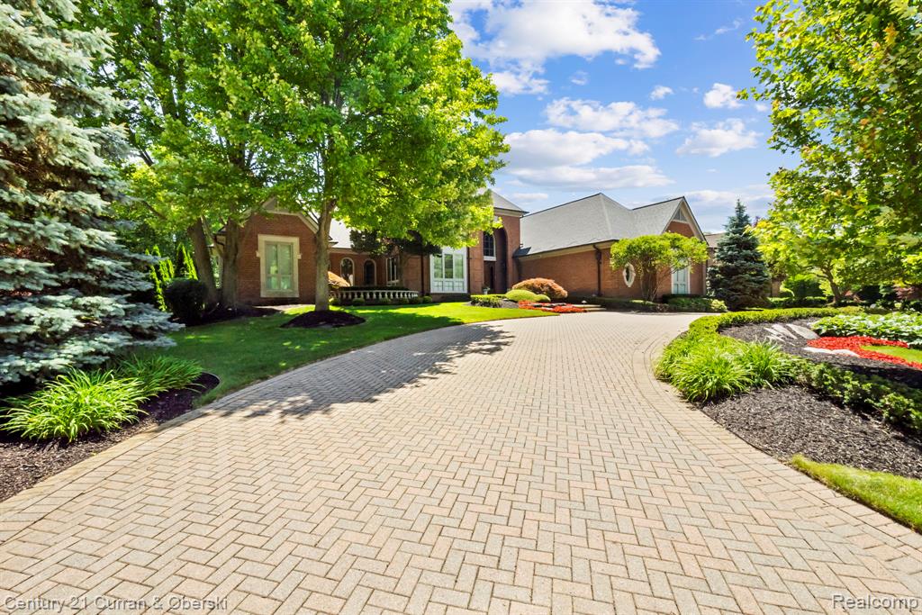 18878 Oak Leaf Lane, Northville, MI 48168 — Photo 4