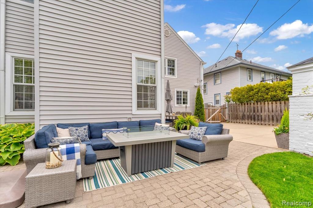 784 University Place, Grosse Pointe, MI 48230 — Photo 41