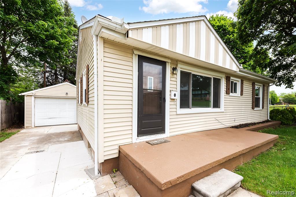 449 Burton Court, Ypsilanti, MI 48197 — Photo 3