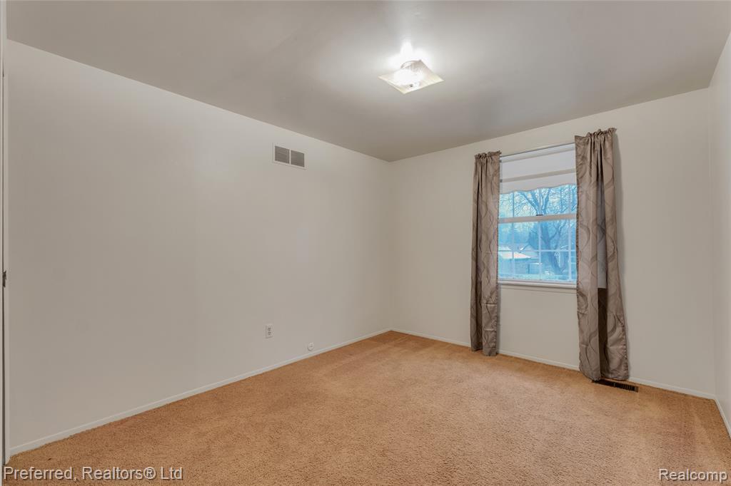 46323 Gainsborough Drive, Canton, MI 48187 — Photo 35