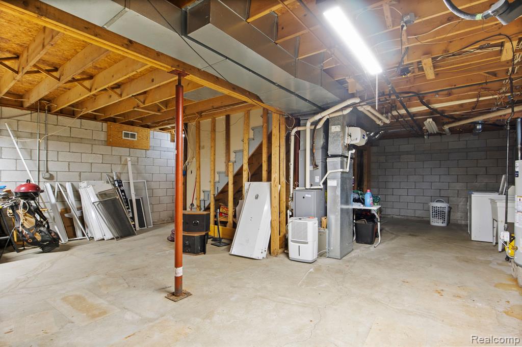 8765 JOANN Drive, Newport, MI 48166 — Photo 23