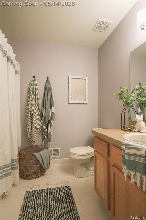 12201 Chesapeake Circle, Walled Lake, MI 48390 — Photo 10