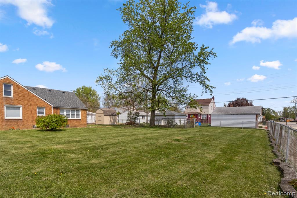 4033 AGNES Avenue, Lincoln Park, MI 48146 — Photo 31