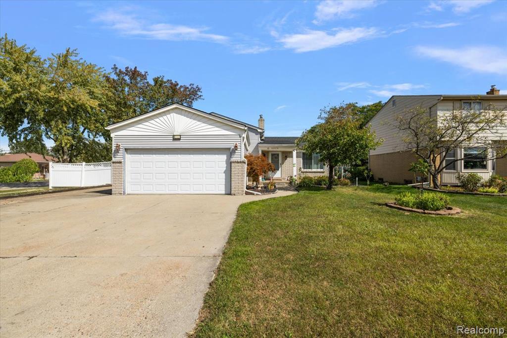 40058 Fraser Drive, Sterling Heights, MI 48310 — Photo 2