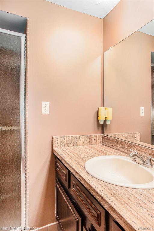 5622 Powder Horn Drive, West Bloomfield, MI — Photo 16