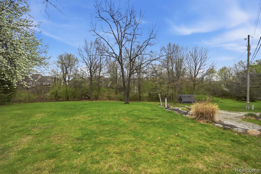 3630 S Shimmons Circle, Auburn Hills, MI 48326 — Photo 60