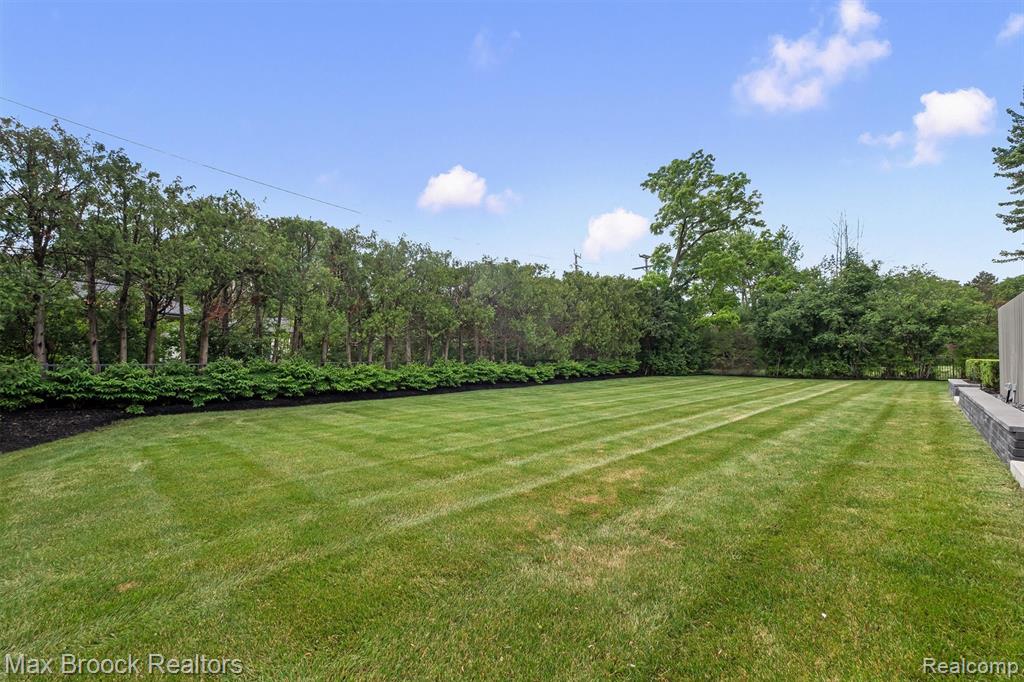 7400 Parkstone Lane, Bloomfield Hills, MI 48301 — Photo 76
