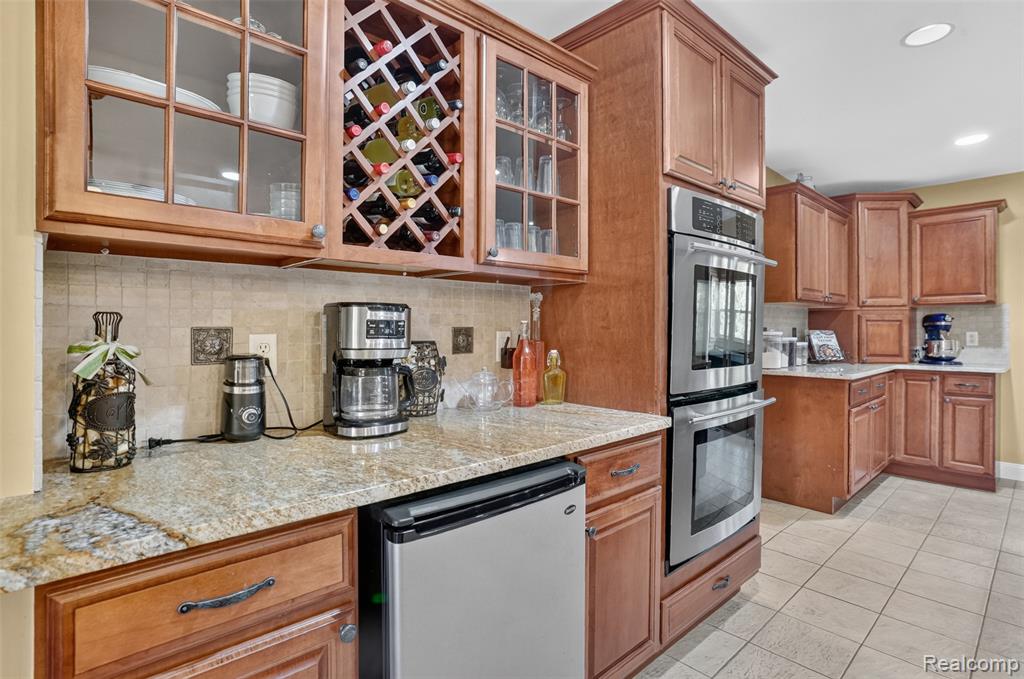 5372 Stone Garden Drive, Howell, MI 48843 — Photo 12