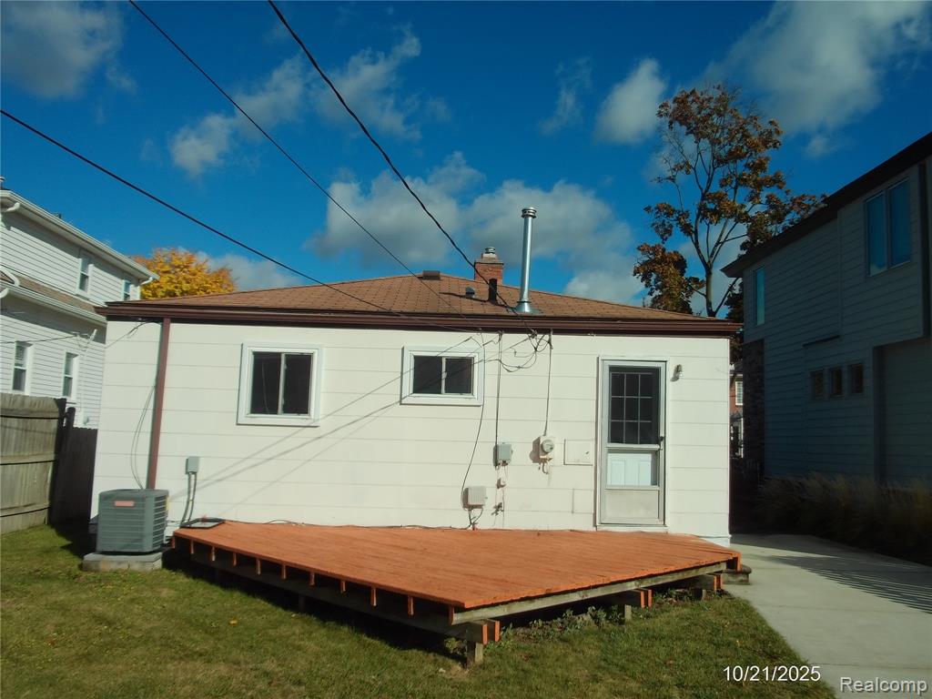 762 RUFFNER Avenue, Birmingham, MI 48009 — Photo 13