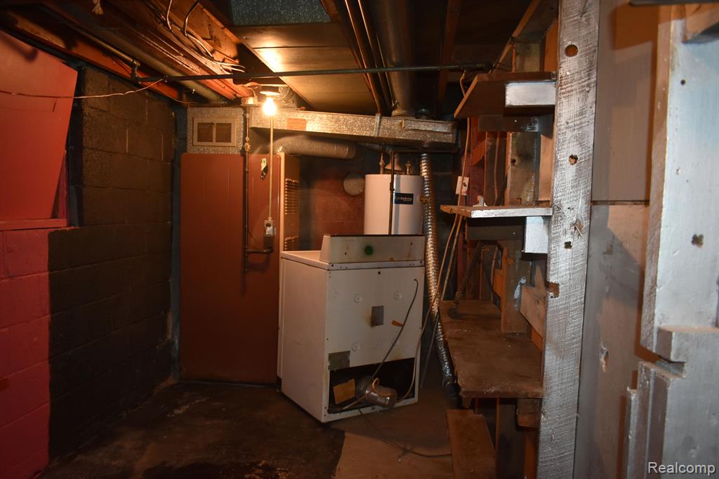 21004 PARKSIDE Boulevard, Ferndale, MI 48220 — Photo 13