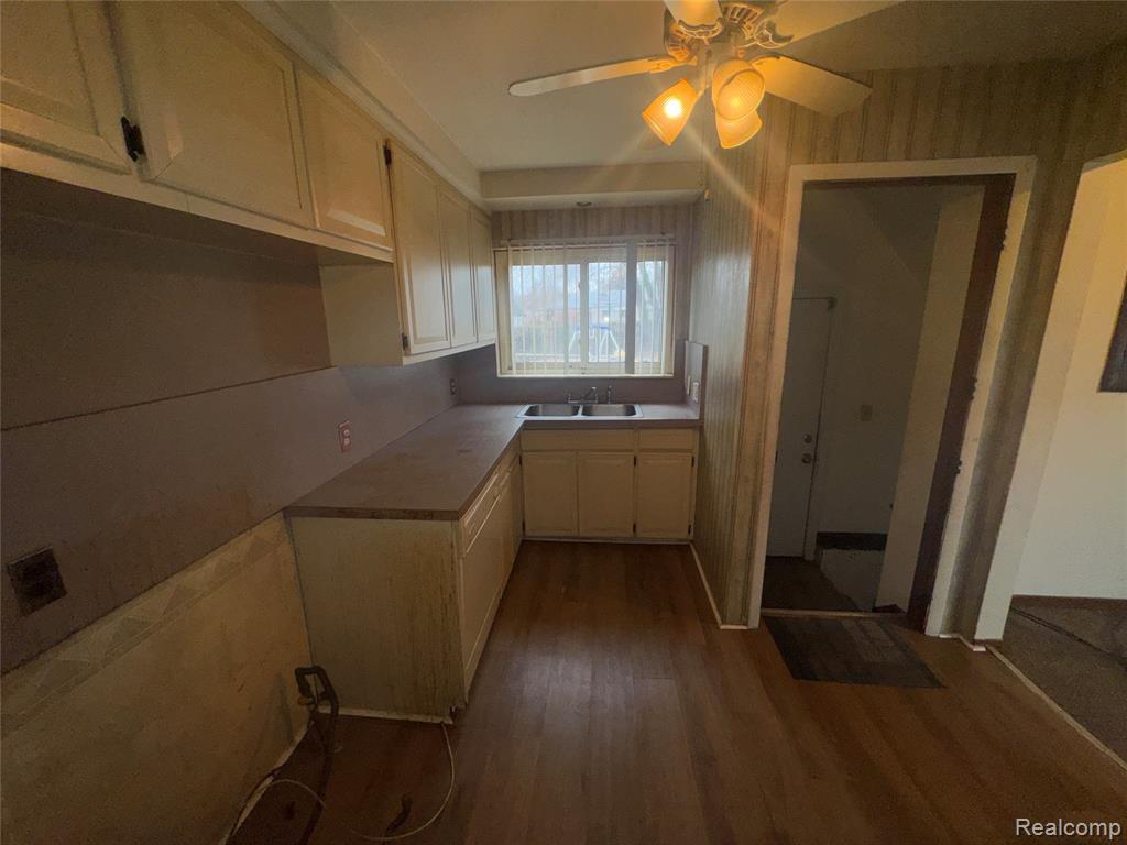 20627 Patton Court, Detroit, MI 48228 — Photo 6