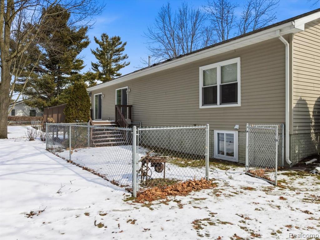 8431 Lakeshore Road, Burtchville, MI 48059 — Photo 42