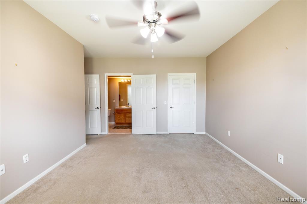 26624 Kirkway Circle, Woodhaven, MI 48183 — Photo 18