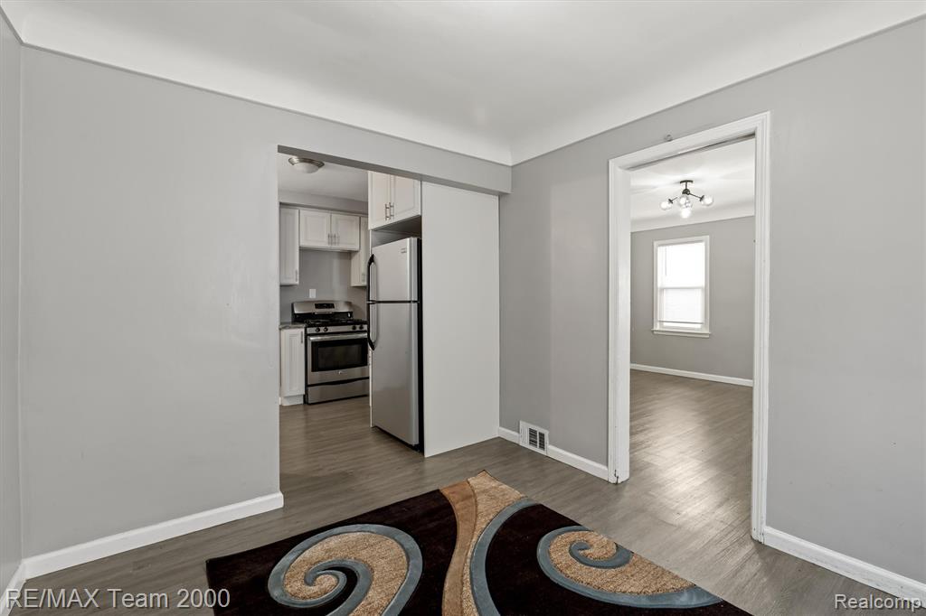 4853 Helen Street, Dearborn, MI 48126 — Photo 6