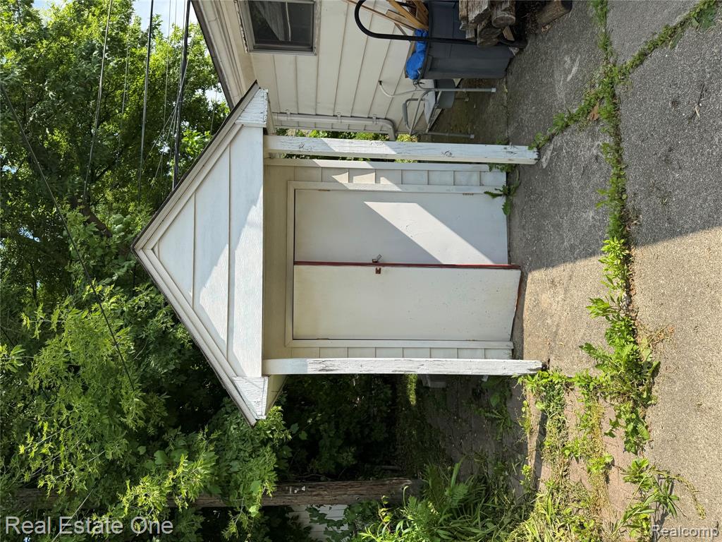 7035 Hudson Avenue, Warren, MI 48091 — Photo 17