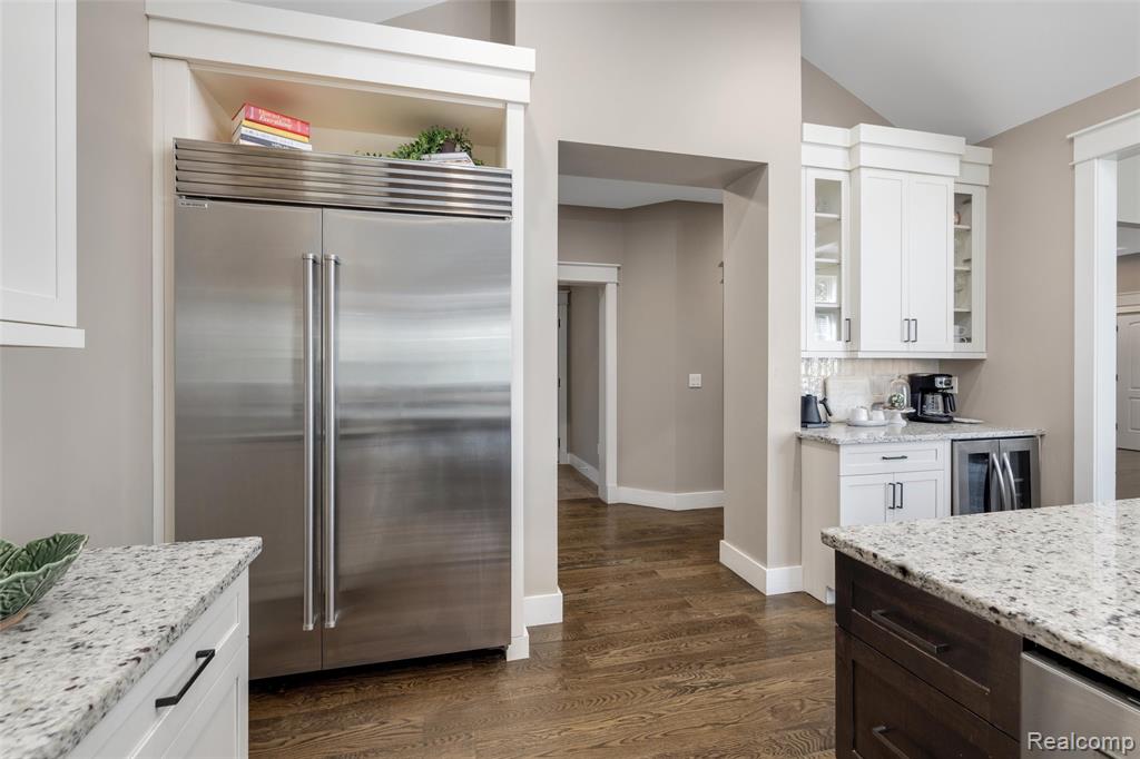7252 Ardsley Lane, Clarkston, MI 48348 — Photo 29